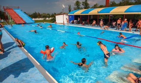 Курортный комплекс Азовский, Крым, Песочное