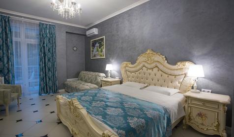 Полулюкс трехместный