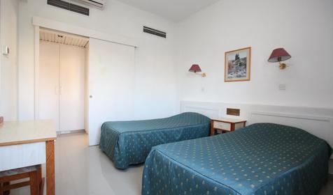 One Bedroom Apartment