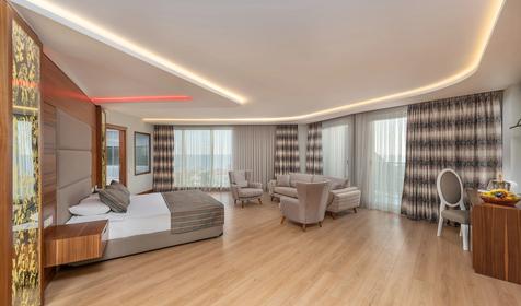 Deluxe Suite Sea View