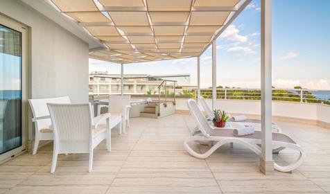 Superior Terrace Room with Jacuzzi