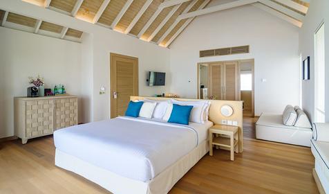Grand Beach Villa With Pool