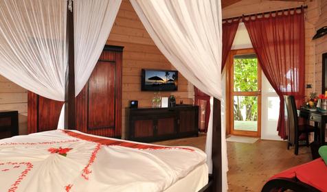 Jacuzzi Beach Villa