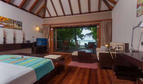 Jacuzzi Beach Villa