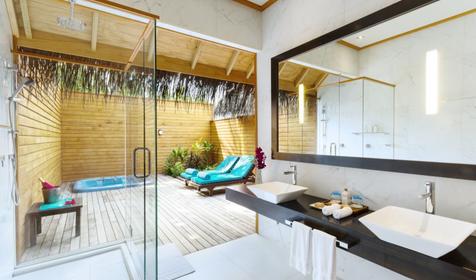 Jacuzzi Beach Villa