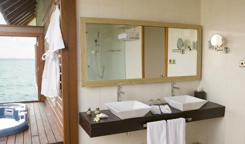 Jacuzzi Water Villa