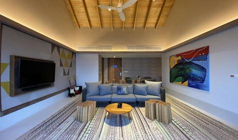 Rock Royalty Overwater Pool Villa