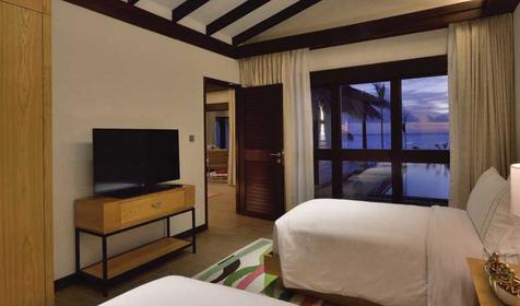 Earth Family Suite with Pool