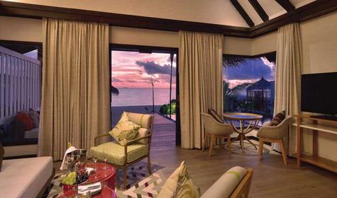 Earth Family Suite with Pool