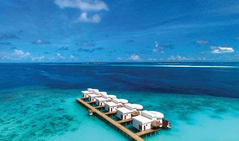 Honeymoon Water Suite With Pool