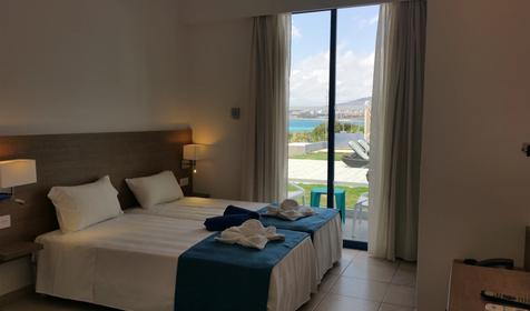 Studio Suite Pool & Sea View