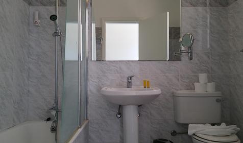 One Bedroom Suite Pool & Sea View