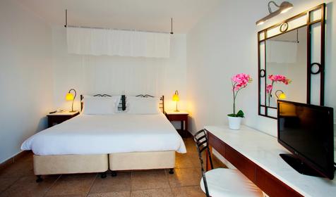 Superior One Bedroom