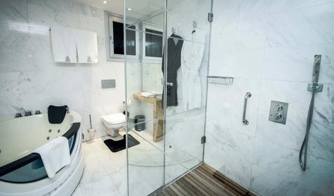 Junior Executive Suite Front Sea View With Balcony