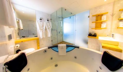 Junior Executive Suite Front Sea View With Balcony