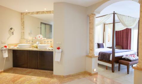 One Bedroom Suite With Jacuzzi