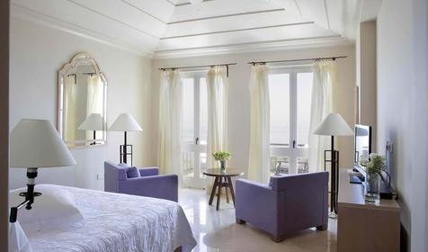 Aether Residence with Pool Three Bedrooms