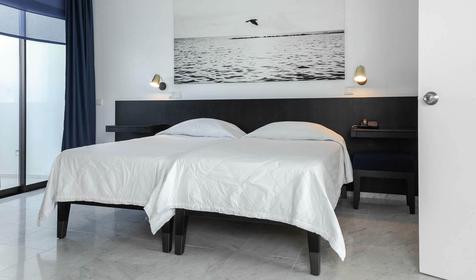 Deluxe Two Bedrooms Suite