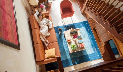 Family Cyprian Maisonette with Royal Garden View