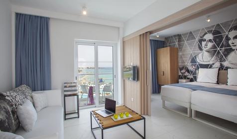 One Bedroom Suite Sea View