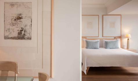 One Bedroom Deluxe Suite