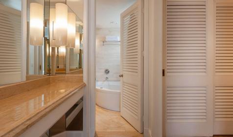 One Bedroom Deluxe Suite