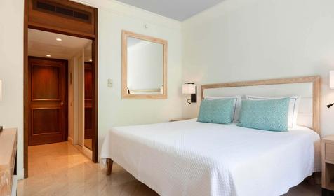 Standard Side Sea View Room