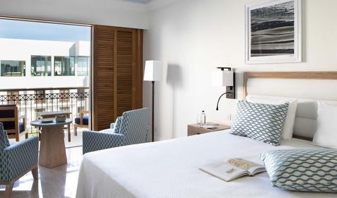 Standard Side Sea View Room