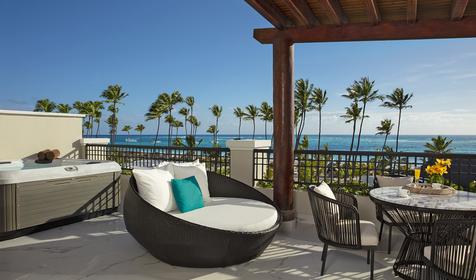 Preferred Club Master Suite Ocean Front