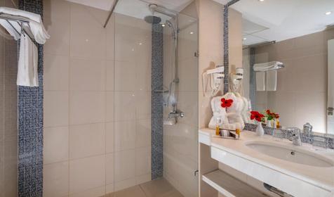 Standard Family Suite One Bedroom Main Building