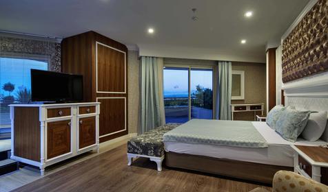 Honeymoon Suite Sea View