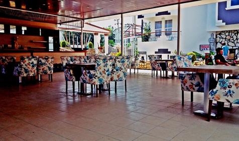 Side World Star Hotel