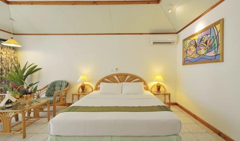 Superior Beach Bungalow