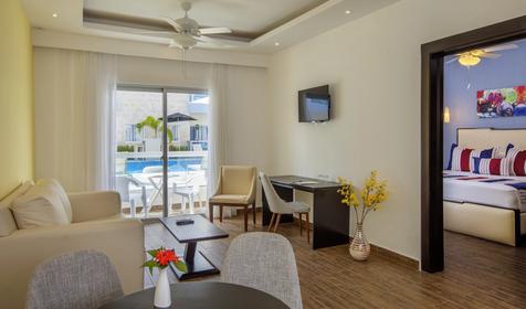 Junior Suite Pool View