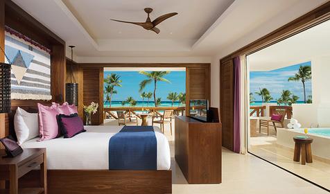 Preferred Club Master Suite Plunge Pool Ocean Front