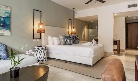 Master Suite Swim Out