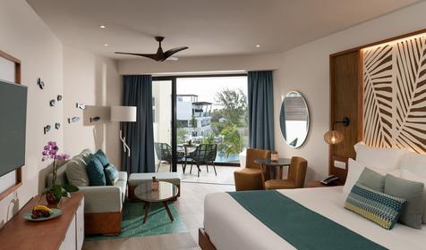 Junior Suite Pool View