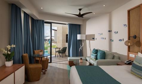 Preferred Club Junior Suite Swim Out