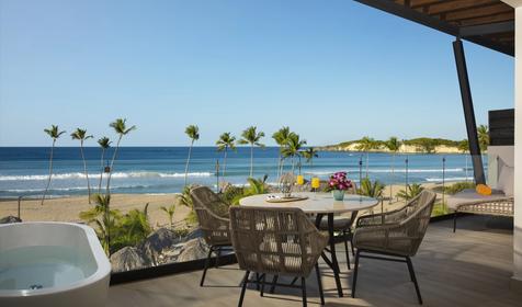 Preferred Club Master Suite Ocean Front