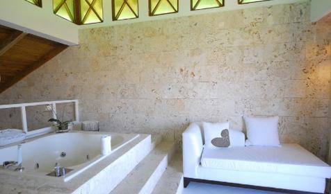 Honeymoon Suite