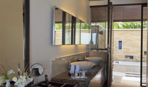 Lagoon Villa