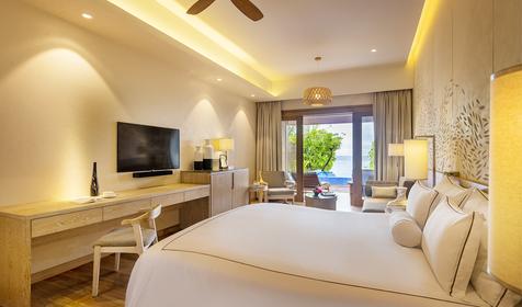 Beach Suite with Pool
