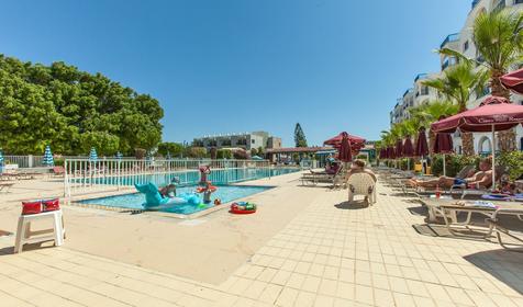 Crown Resort Elamaris