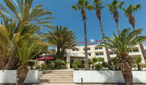 Crown Resort Henipa