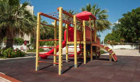 Crown Resort Henipa
