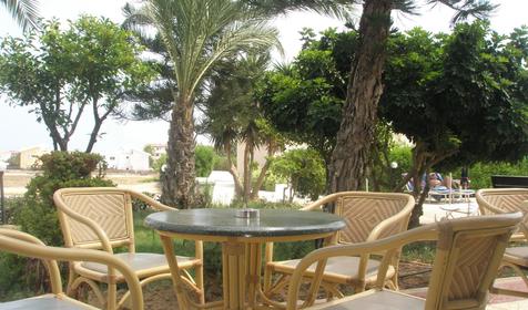 Debbiexenia Hotel Apts