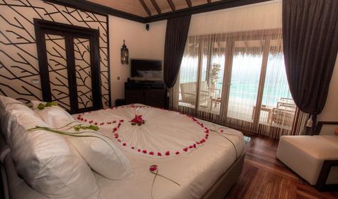 Two Bedrooms Royal Ocean Suite With Pool