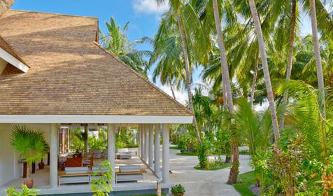 Kuramathi Island Resort