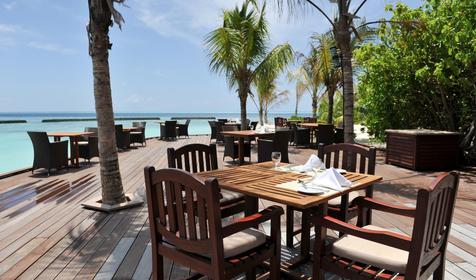 Komandoo Island Resort & Spa