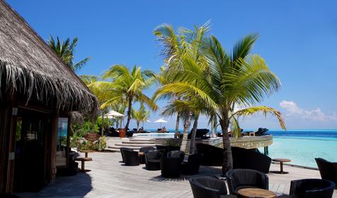 Komandoo Island Resort & Spa